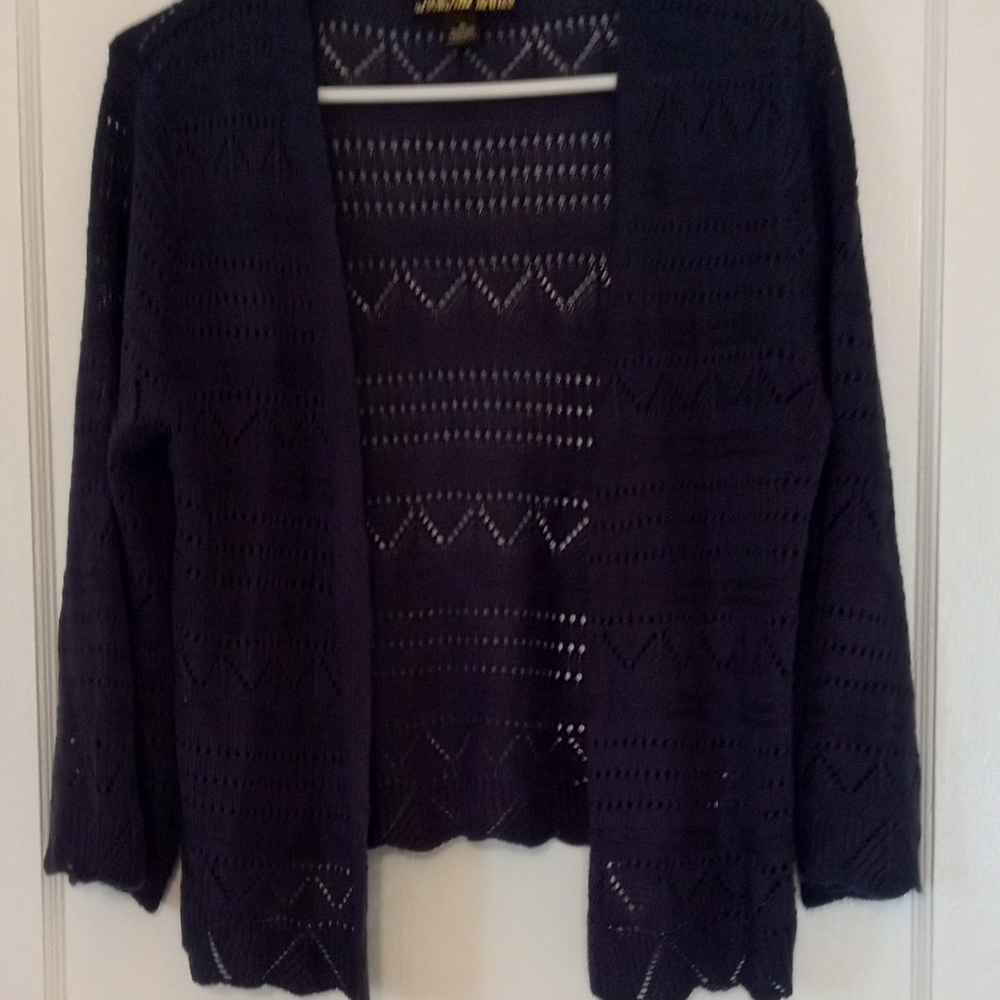 Lightweight Blue Cardigan with Open Front and Decorative Knit